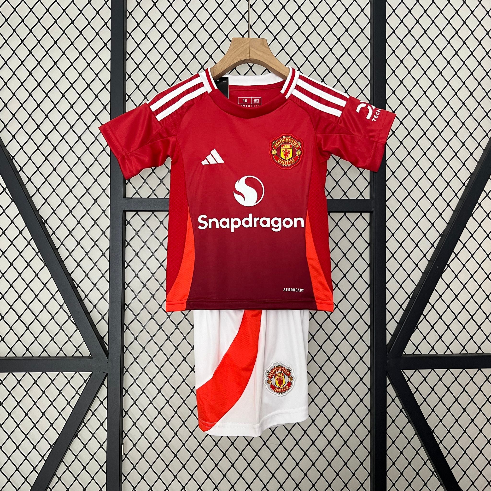 MANCHESTER UNITED - ENSEMBLE ENFANT DOMICILE 24/25