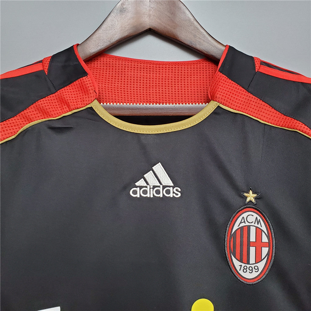 AC MILAN - MAILLOT EXTÉRIEUR THIRD RETRO 06/07