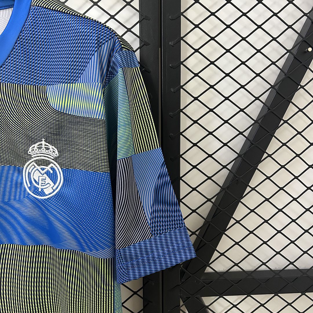 REAL MADRID - TRAINING JERSEY 25/26