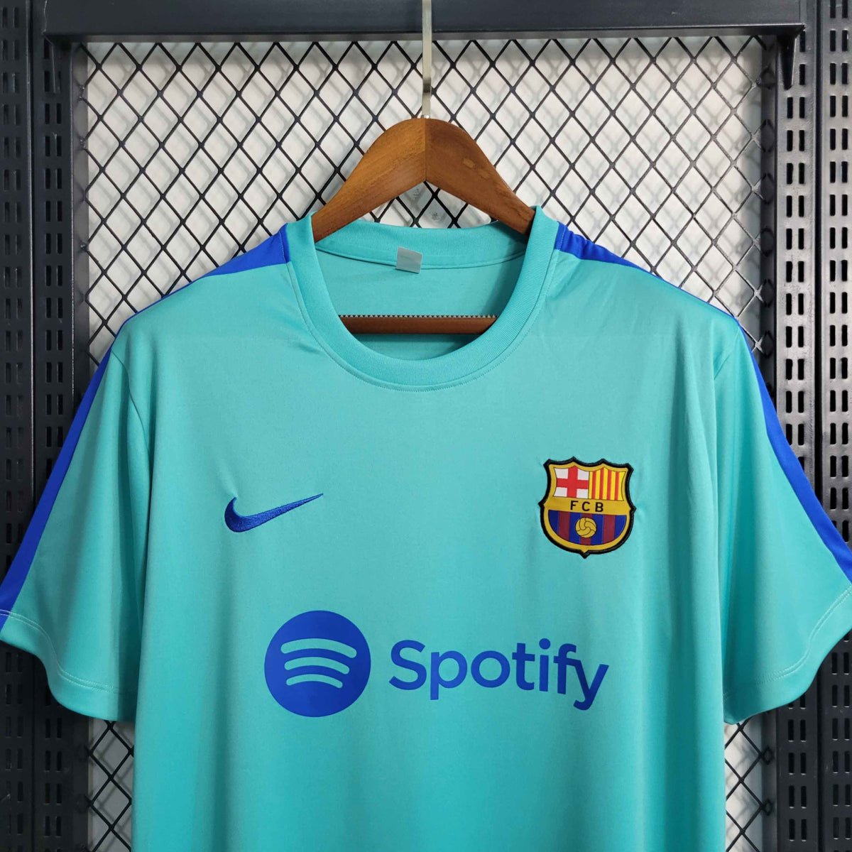 FC BARCELONE - MAILLOT ENTRAINEMENT 23/24