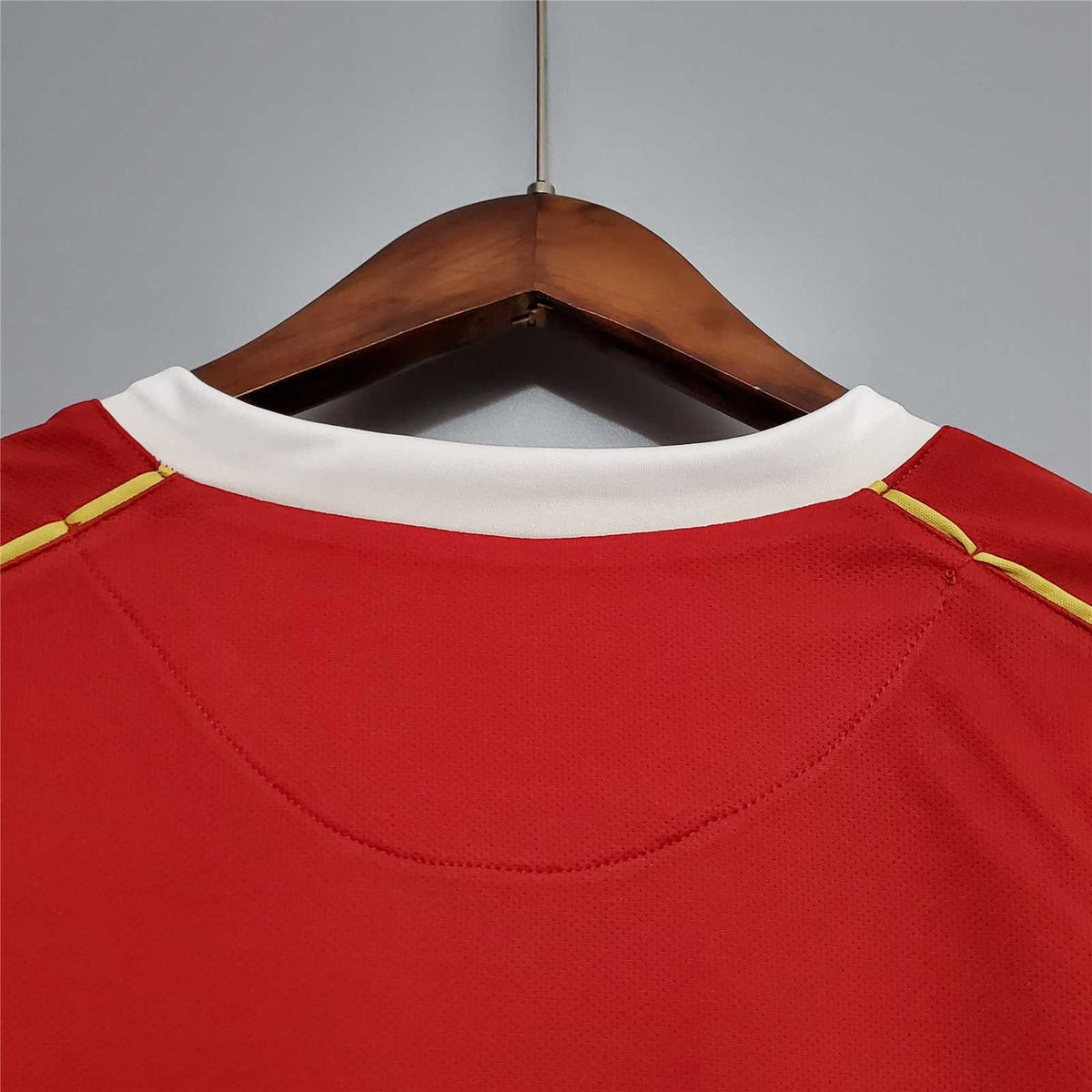 MANCHESTER UNITED - 06/07 RETRO HOME SHIRT