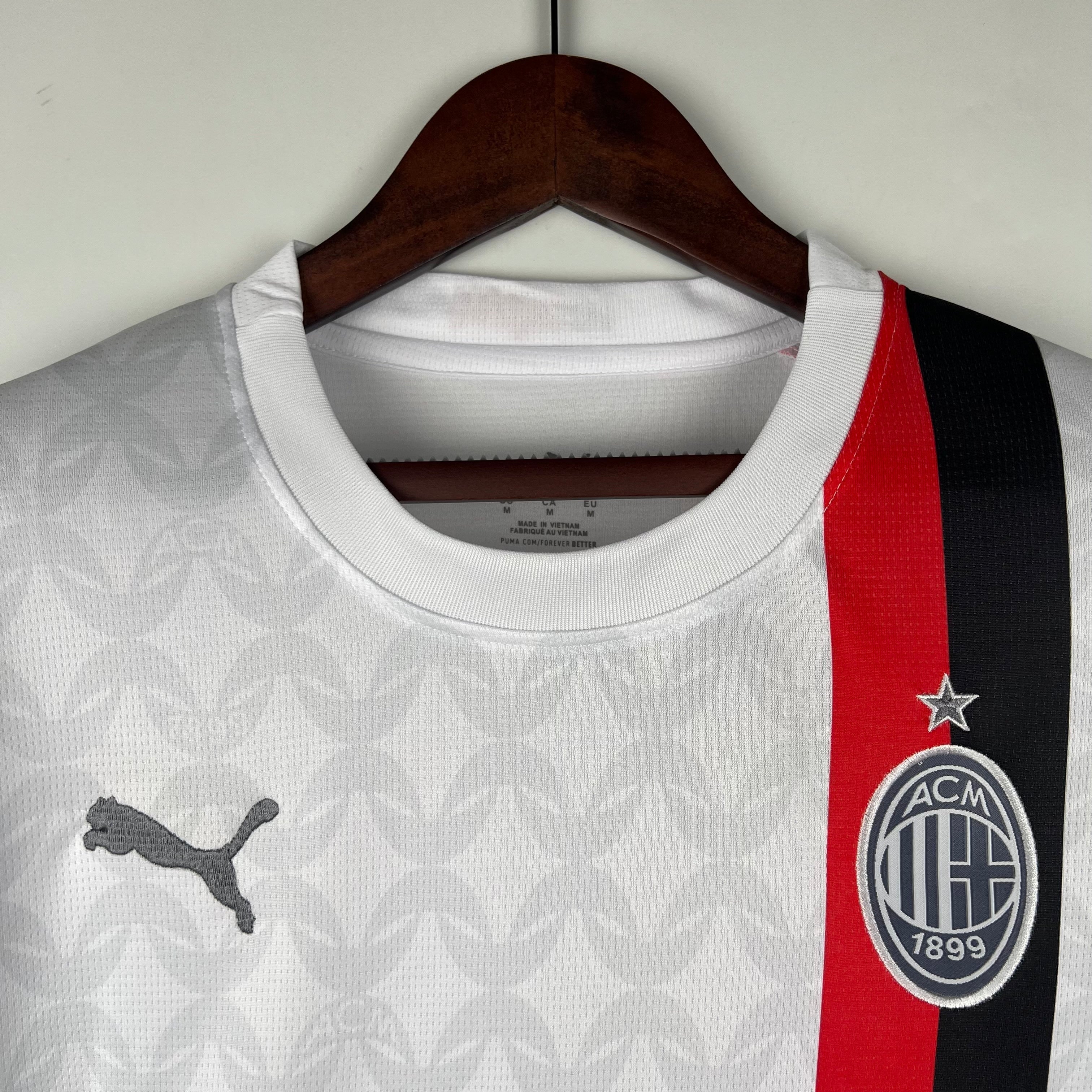 AC MILAN - MAILLOT EXTÉRIEUR 23/24