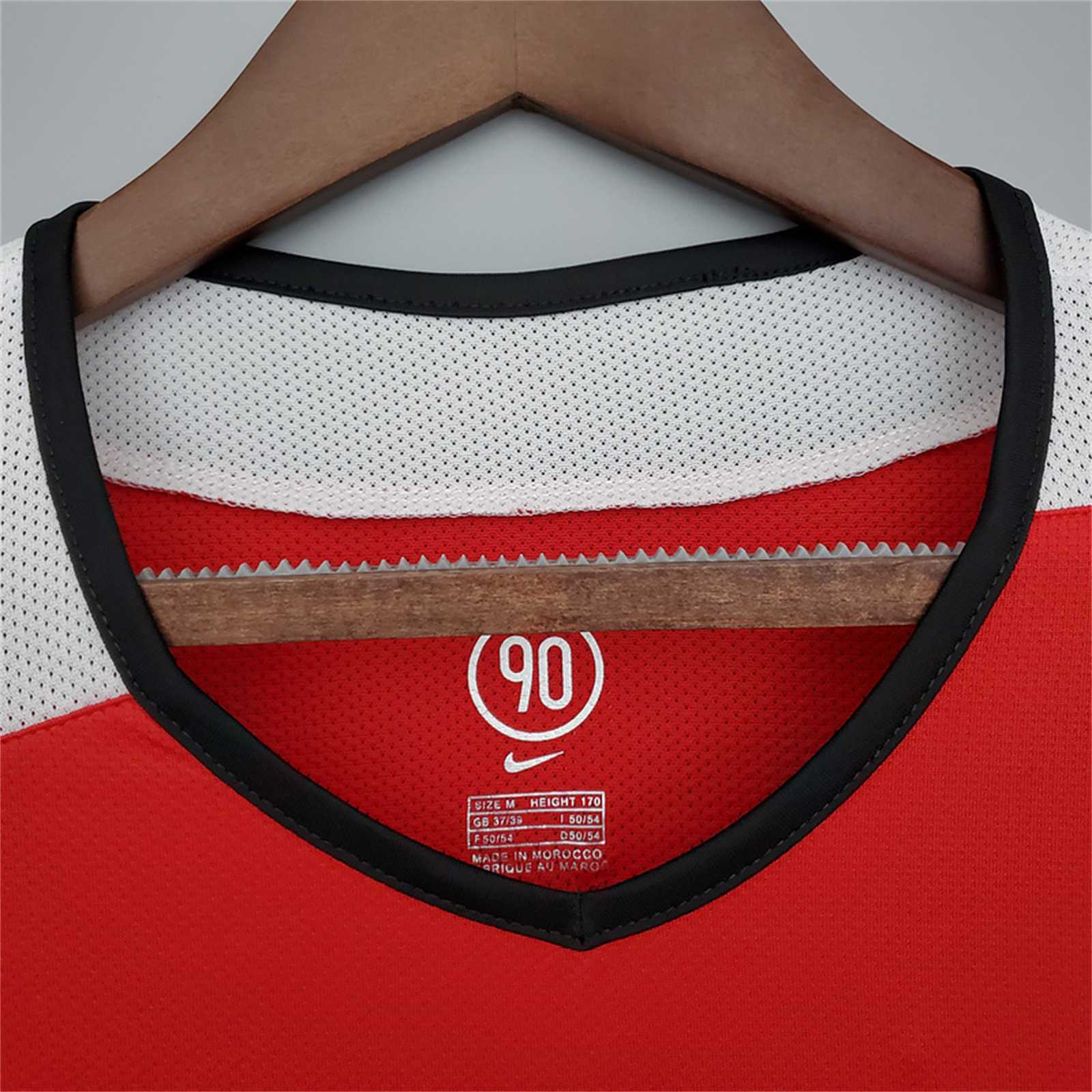 MANCHESTER UNITED - 04/06 RETRO HOME JERSEY