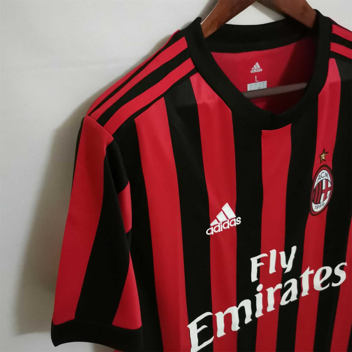 AC MILAN - 17/18 RETRO HOME JERSEY