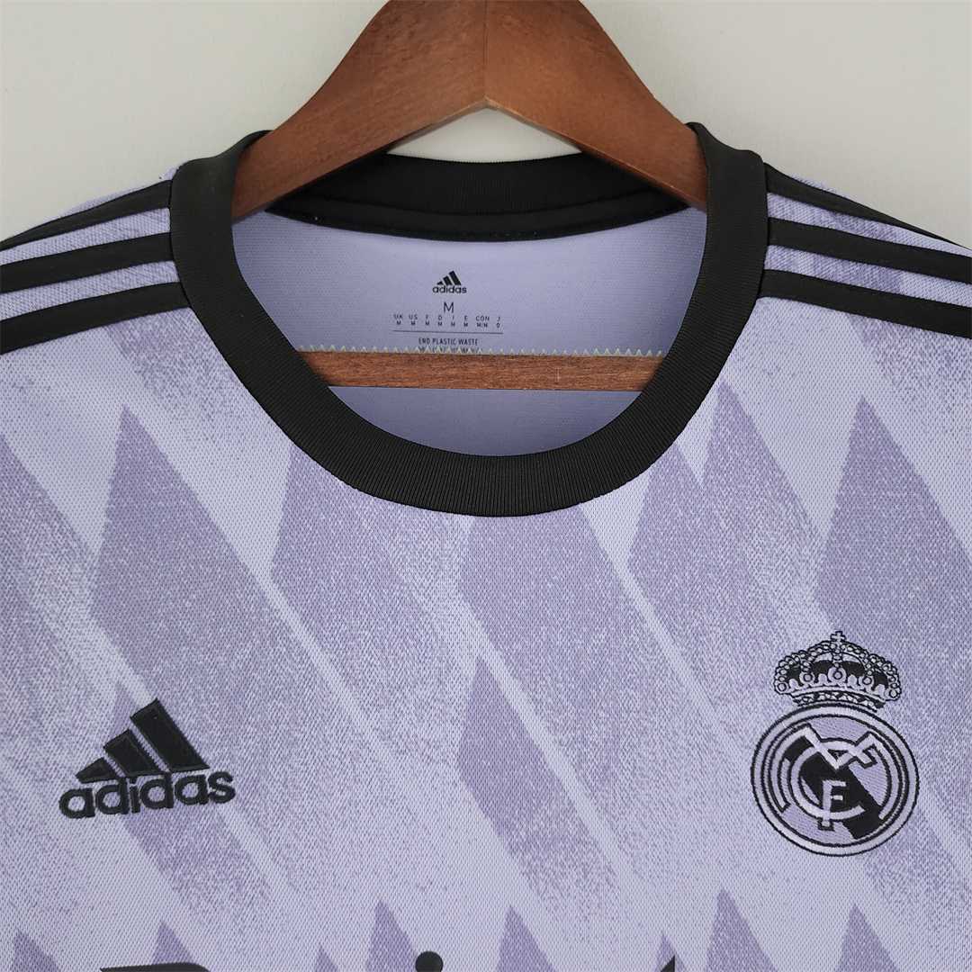 REAL MADRID - 22/23 LONG SLEEVED AWAY JERSEY