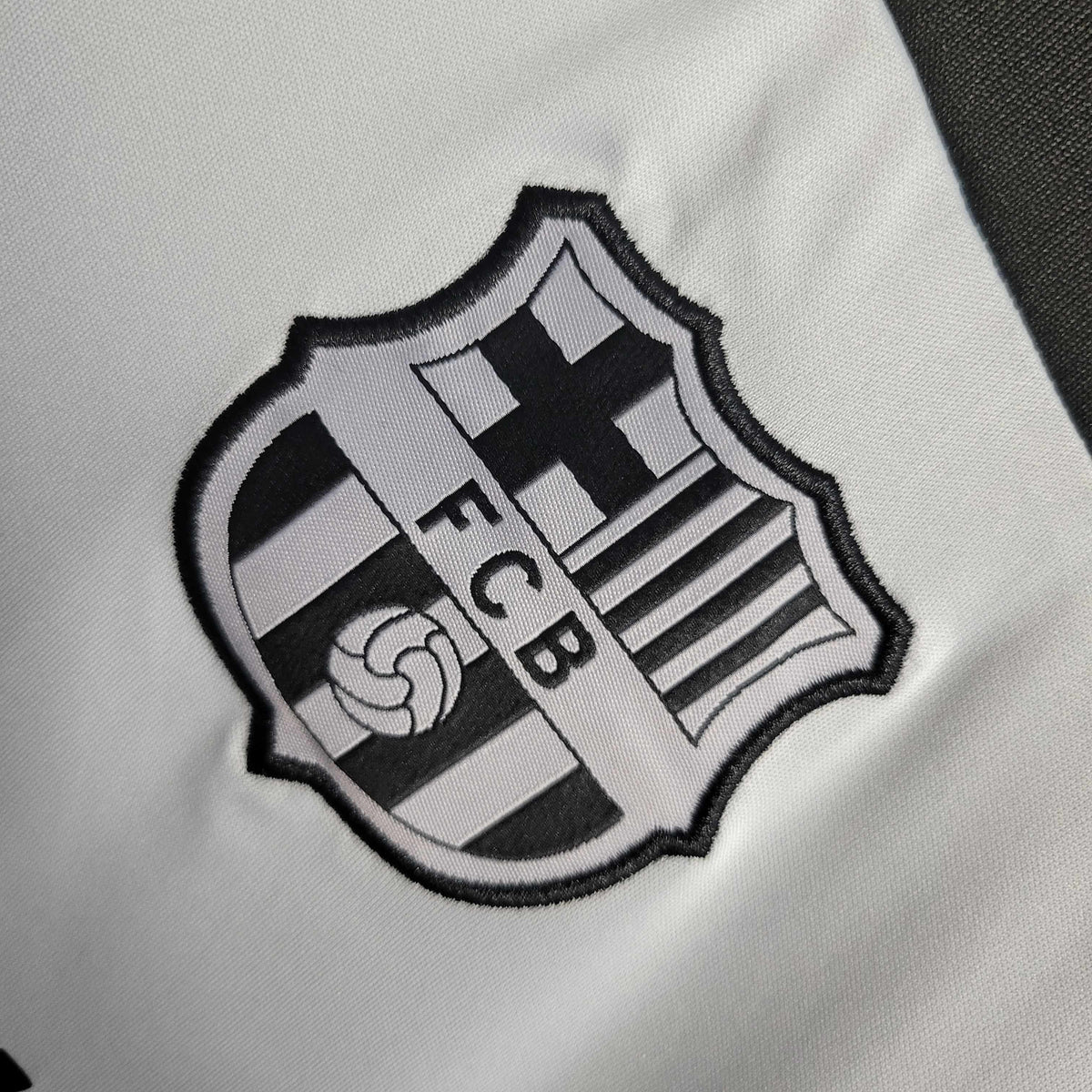 FC BARCELONE - MAILLOT ENTRAINEMENT 23/24