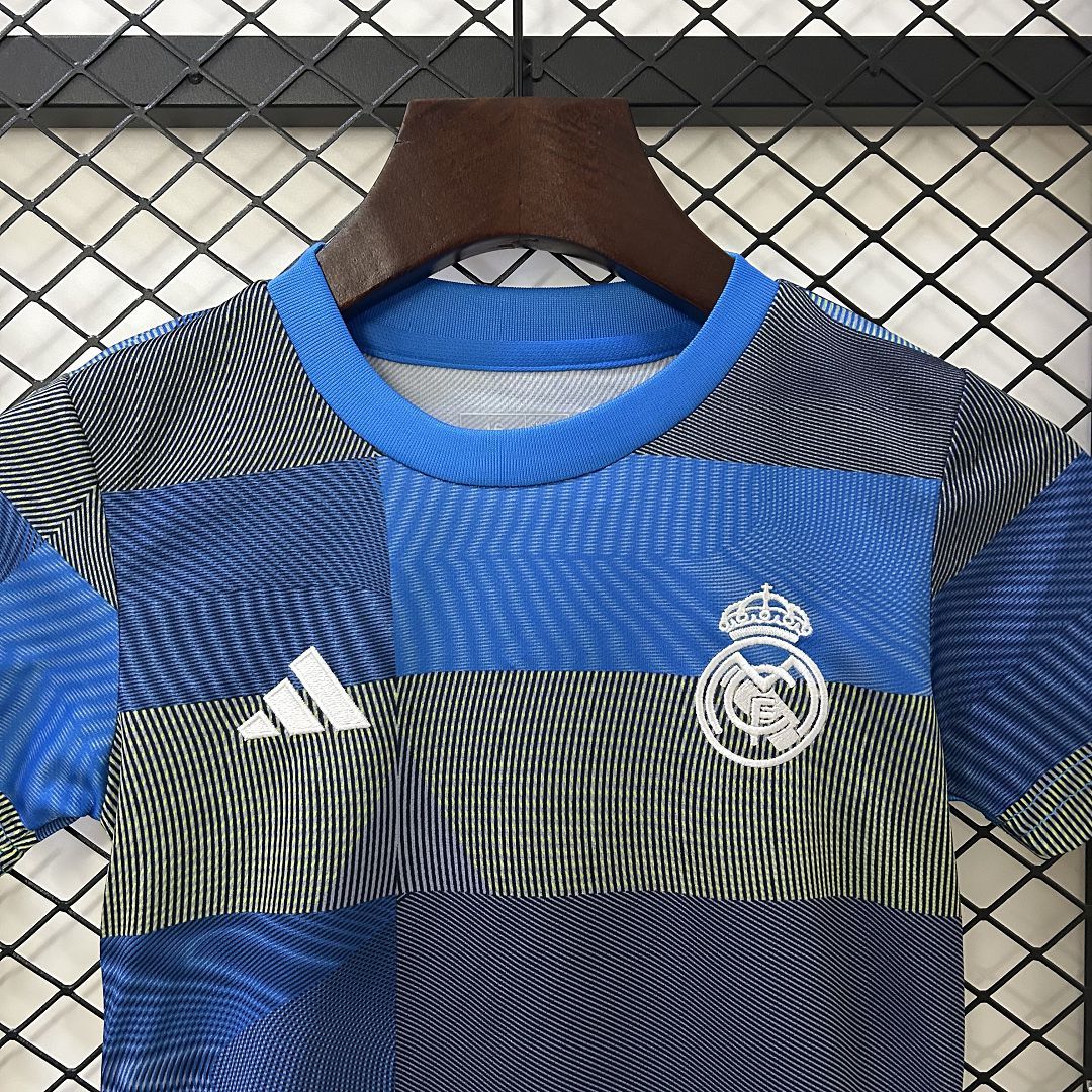 REAL MADRID - ENSEMBLE ENFANT ENTRAINEMENT 25/26