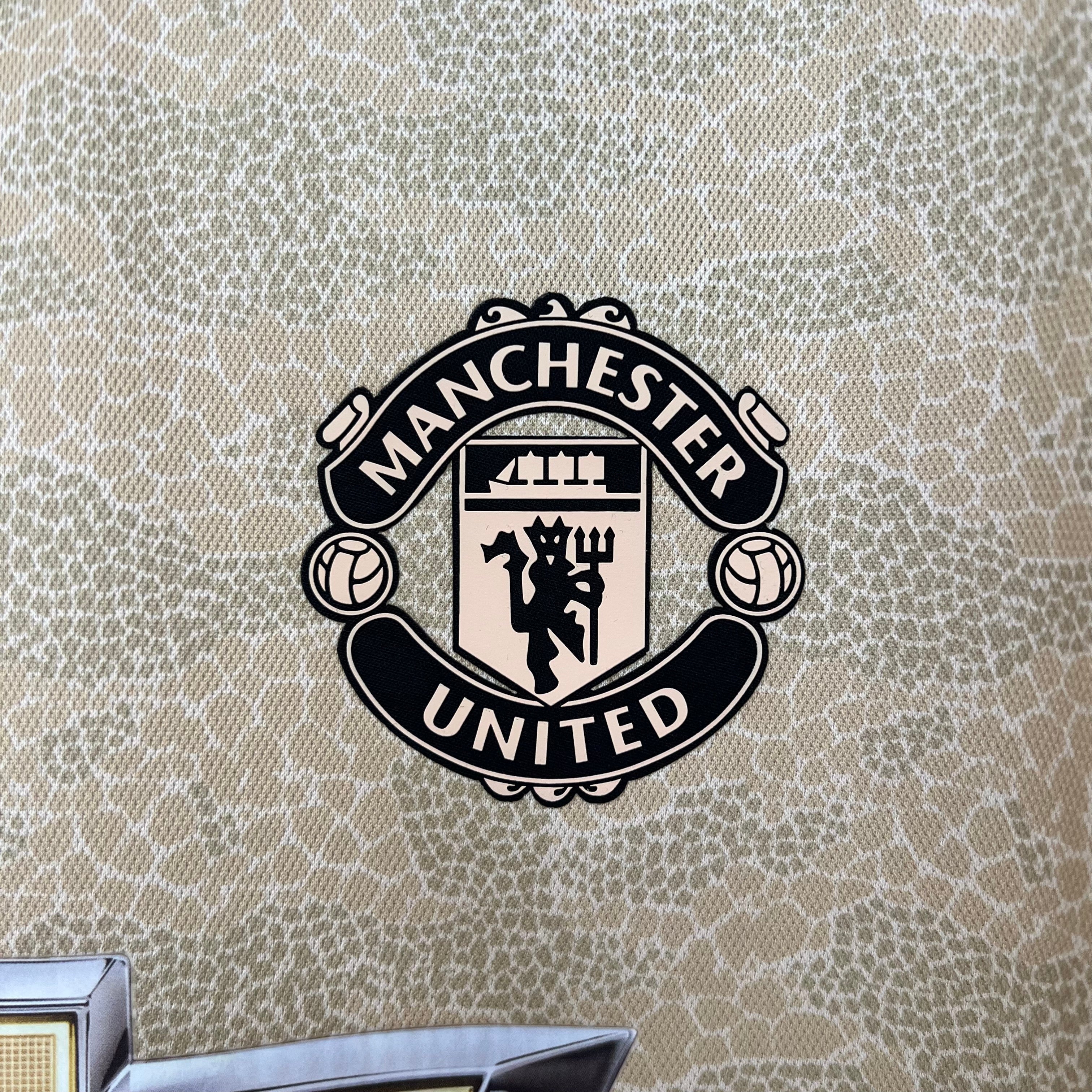 MANCHESTER UNITED - MAILLOT EXTÉRIEUR RETRO 19/20