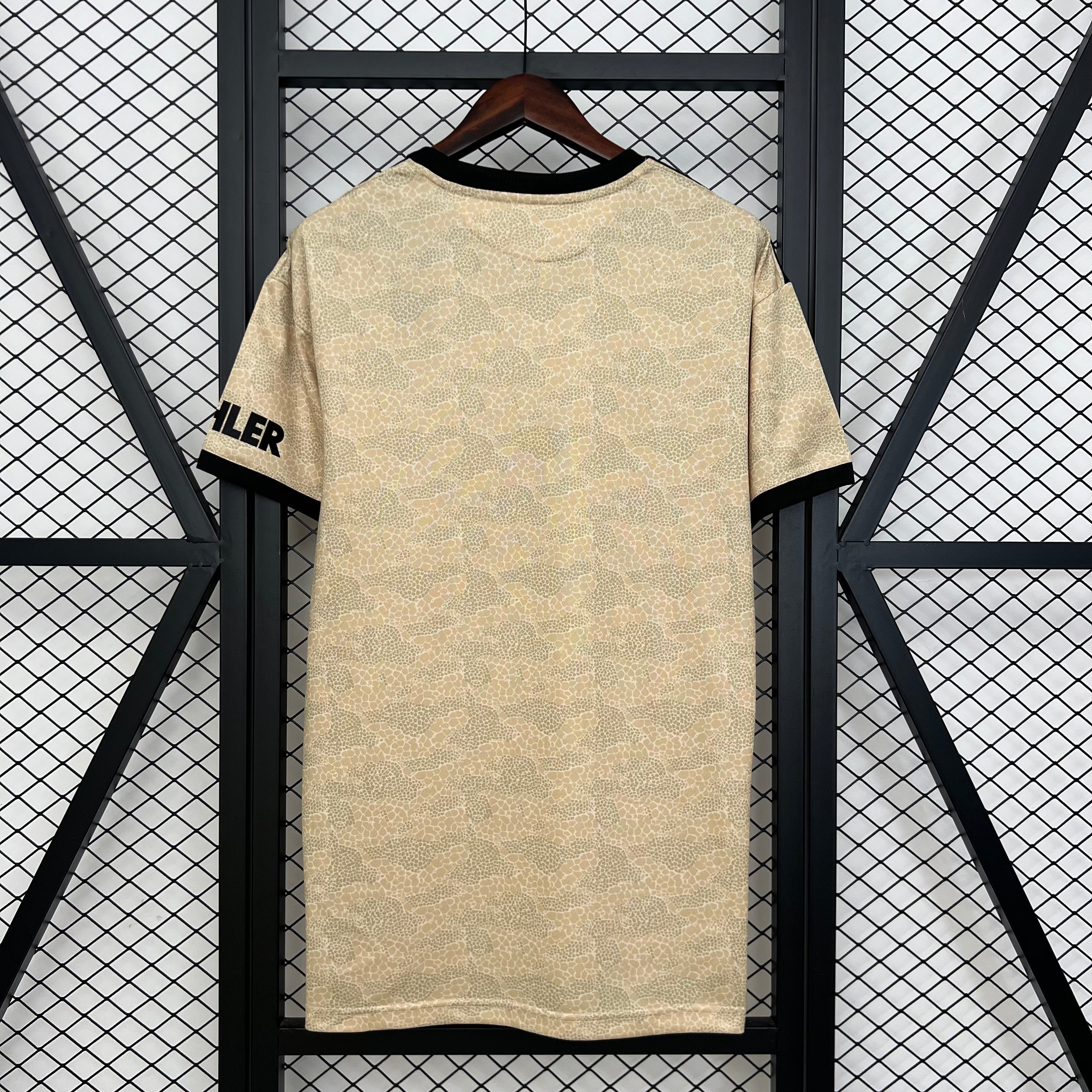 MANCHESTER UNITED - MAILLOT EXTÉRIEUR RETRO 19/20