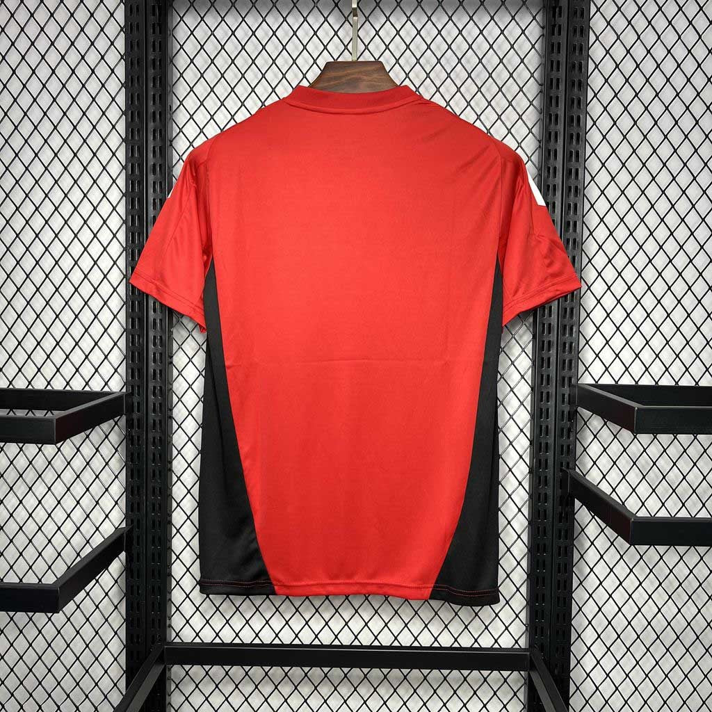 MANCHESTER UNITED - TRAINING JERSEY 24/25
