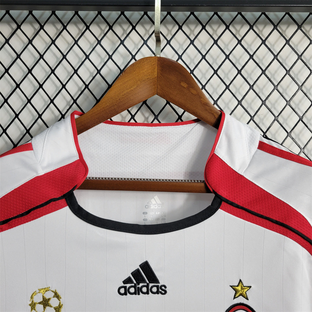 AC MILAN - MAILLOT EXTÉRIEUR MANCHES LONGUES RETRO 06/07