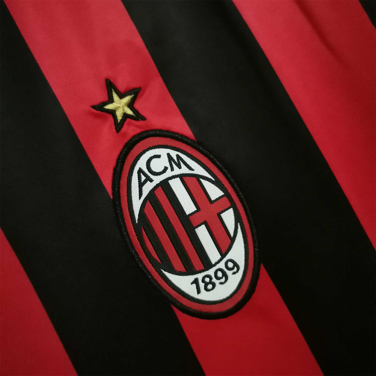 AC MILAN - 17/18 RETRO HOME JERSEY