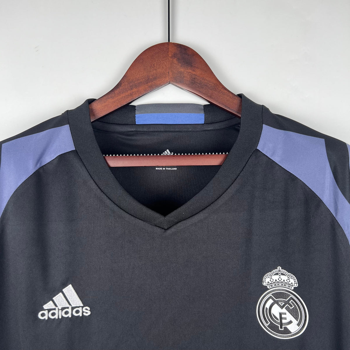 REAL MADRID - MAILLOT EXTÉRIEUR THIRD RETRO 16/17