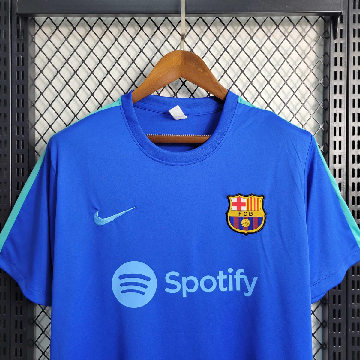 FC BARCELONE - MAILLOT ENTRAINEMENT 23/24