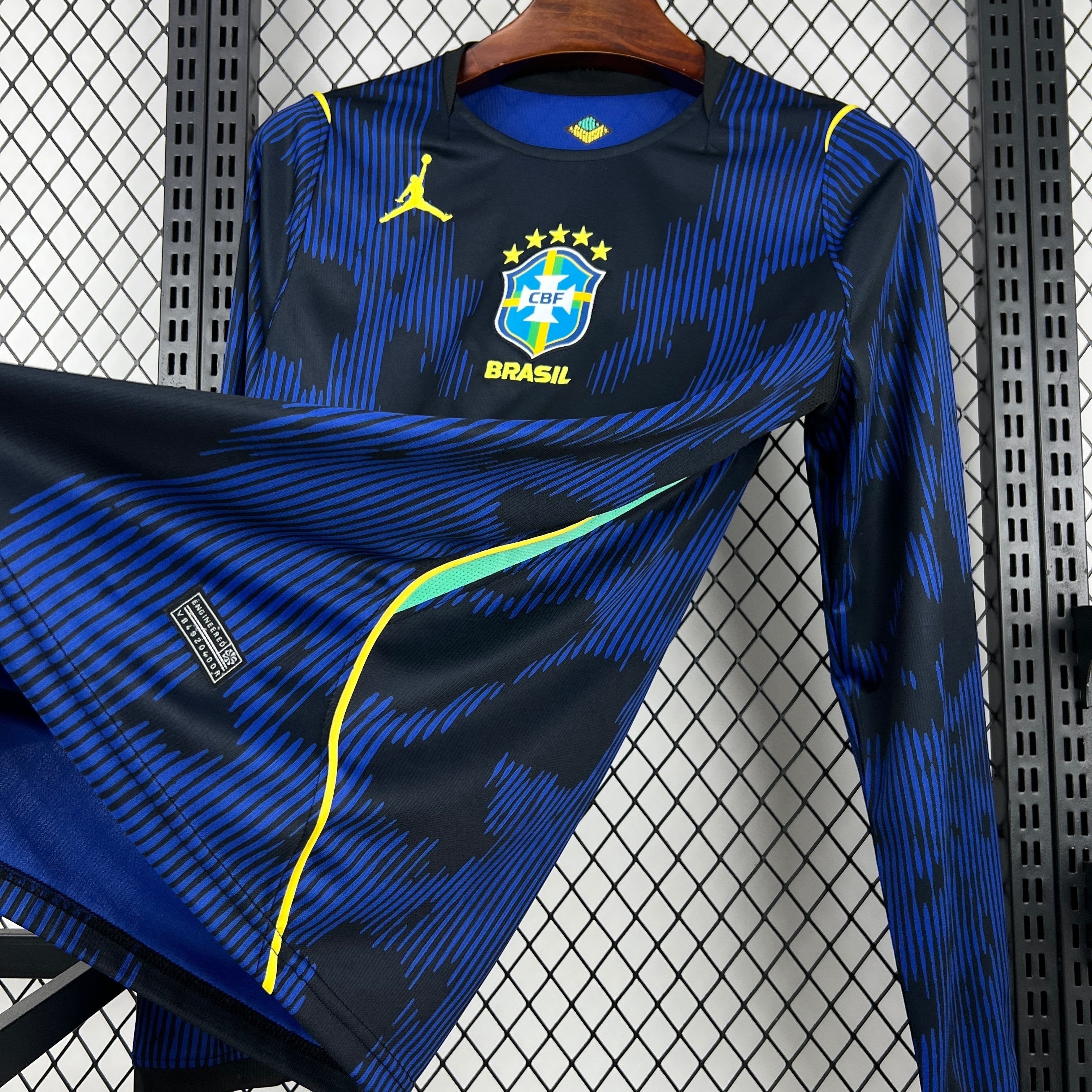 BRÉSIL - MAILLOT EXTÉRIEUR MANCHES LONGUES 2026