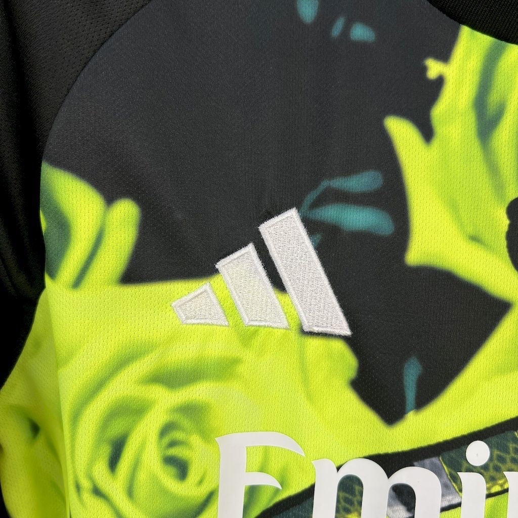 REAL MADRID - "PINK SNAKE" CONCEPT JERSEY 25/26